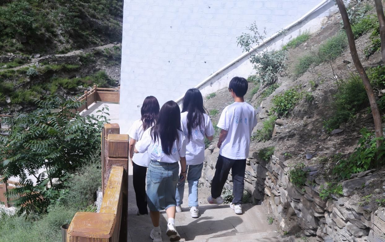 成理學子“三下鄉(xiāng)”實踐紀實：重溫歷史榮光，再啟長征新程