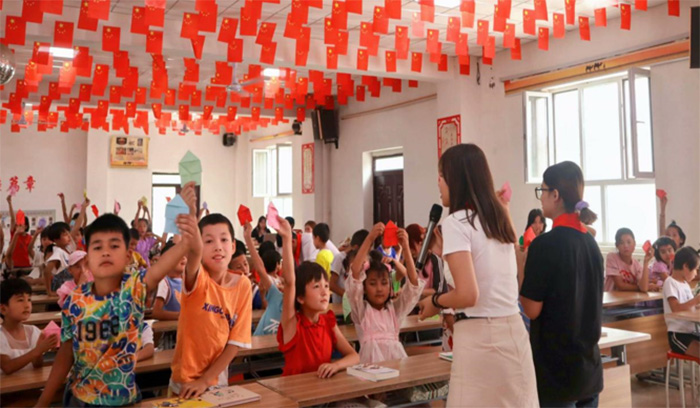 凝聚民族團結大愛，綻放青春奉獻吾疆